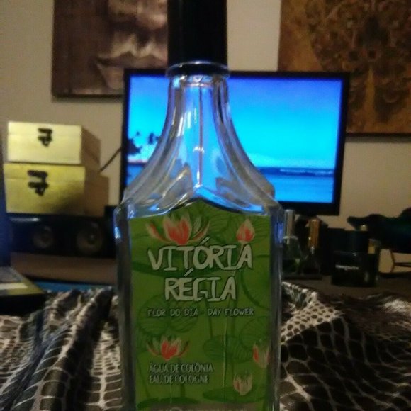 Vitória Régia Flor do Dia L'Occitane en Provence - Picture 1 of 6